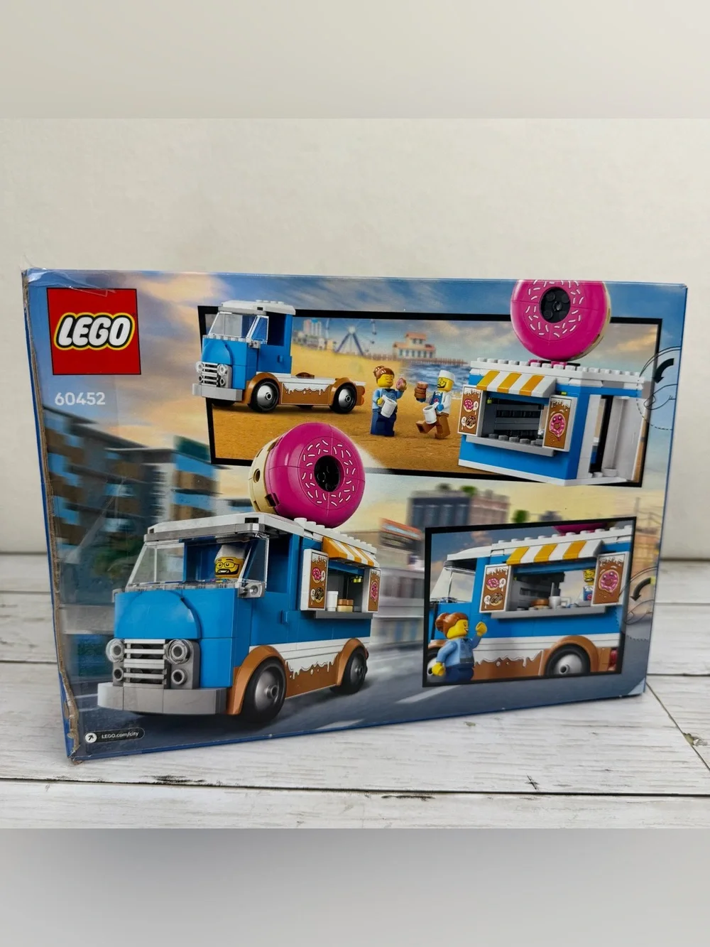 LEGO City Donut Truck Set 60452 196 Piece